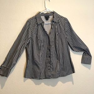 Plus Size Button Up Fitted Blouse - Houndstooth